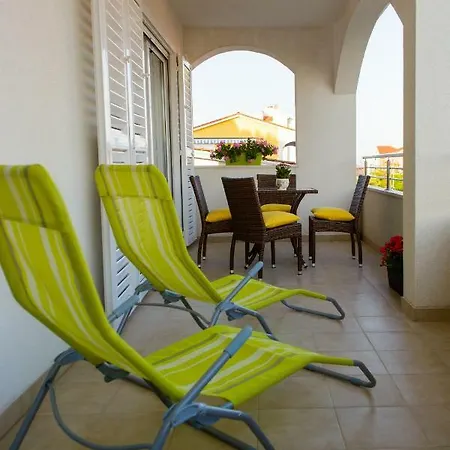 Apartment Topli Bok