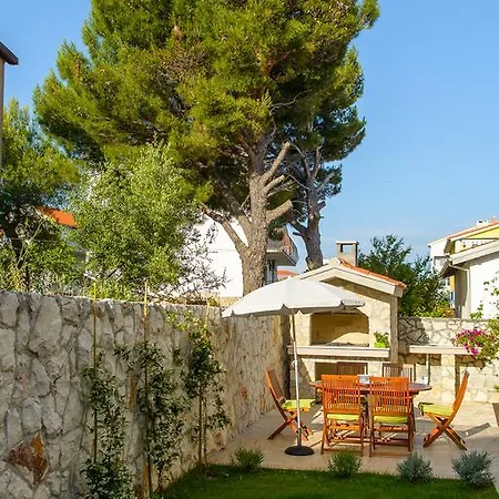 Topli Bok Apartman Trogir